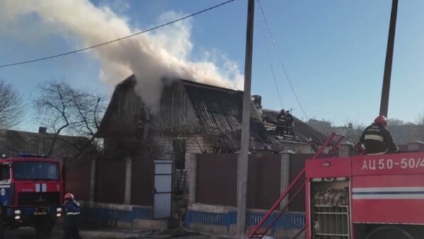 15 февраля Мозыре в районе гостиницы «Припять» горел жилой дом