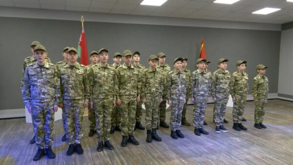 6-ая специальная милицейская бригада внутренних войск открыла первый в Мозыре и семнадцатый в Республике Беларусь военно-патриотический клуб «Лазурит»