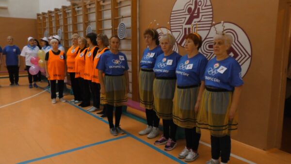 Активные и позитивные мозырские пенсионеры собрались на очередные «Неолимпийские игры»