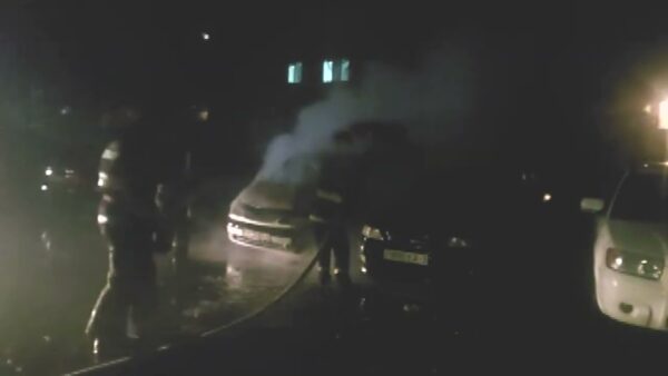 Горел автомобиль на улице Полесской