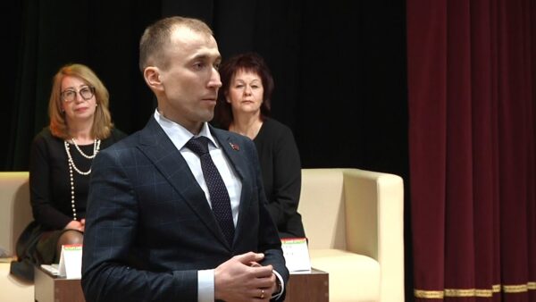 Информационную встречу с активом работников культуры района провел заместитель министра культуры Республики Беларусь Саракач Сергей Александрович