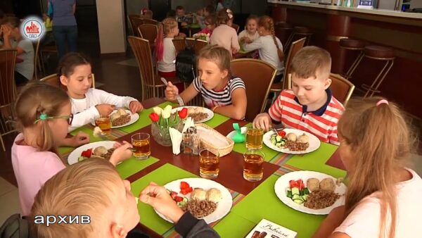 К летнему сезону заботливые родители готовятся заранее! В ДК НПЗ объявлен набор на смены творческого лагеря «Территория детства»