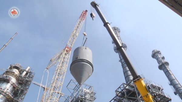 На Мозырском НПЗ продолжается реализация самого крупного проекта в истории завода – строительство комплекса гидрокрекинга тяжелых нефтяных остатков