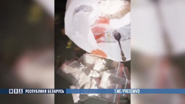 Начался суд над тремя лицеистами из Мозыря, которые обвиняются в распространении особо опасного наркотика – мефедрона.