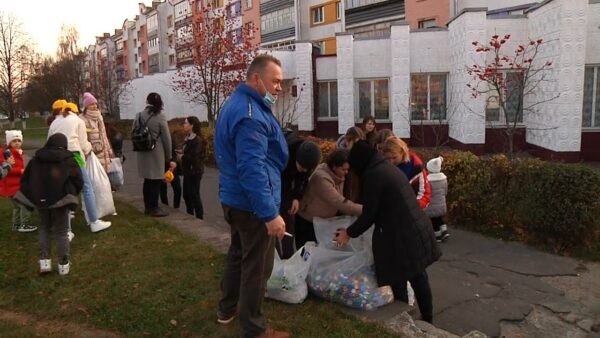 «Новая жизнь в обмен на крышечки». Эколого-благотворительный проект прибыл в Мозырь