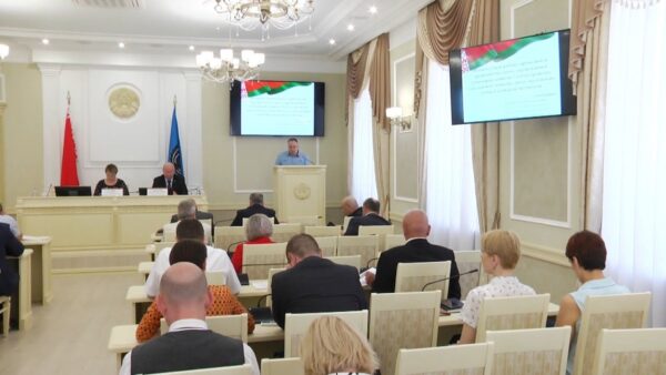 О том, какую работу проводят службы по благоустройству города и района, говорили сегодня на 58-й сессии Мозырского районного Совета депутатов 28-го созыва