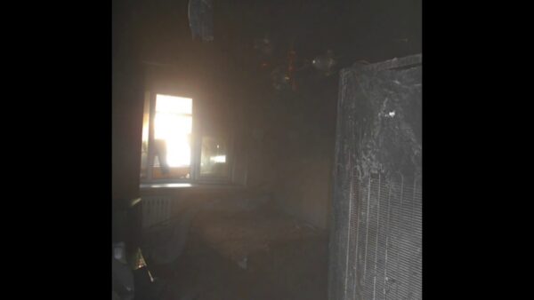 Пожар на бульваре Юности. Спасена женщина с годовалым сыном.