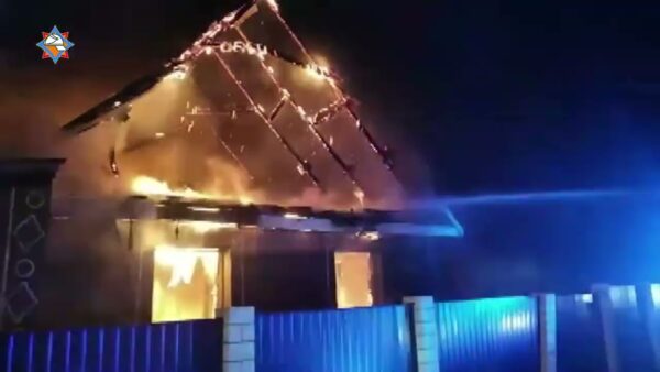 Пожар на улице Опанского. Горел жилой дом