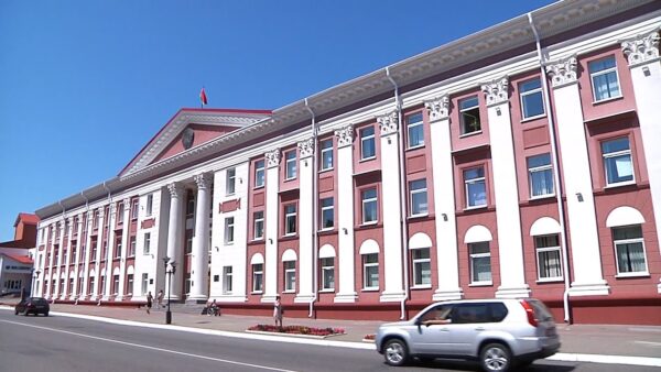 Председатель Государственного комитета по науке и технологиям Республики Беларусь Александр Шумилин провел прием граждан