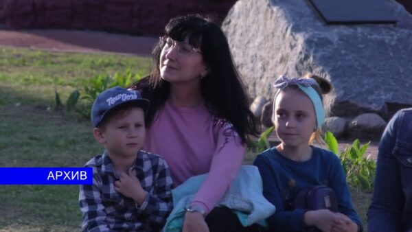 С июня по сентябрь, каждую пятницу, с 19.00 до 21.00, Молодежные площадки ждут вас!