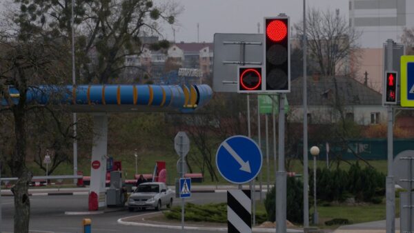 С сегодняшнего дня снова подорожало автомобильное топливо