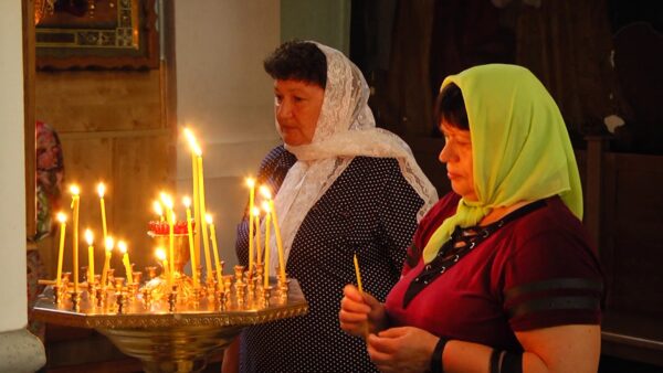 Сегодня православные верующие празднуют Преображение Господне или, по-народному, второй «Яблочный Спас»