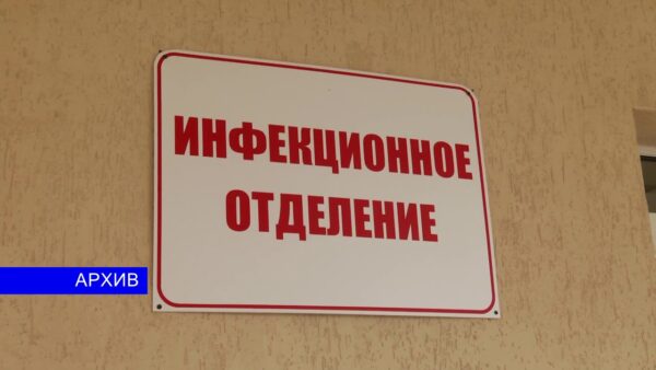 Терапевты при посещении пациента с COVID-19 могут выписывать больничные контактам 1-го уровня