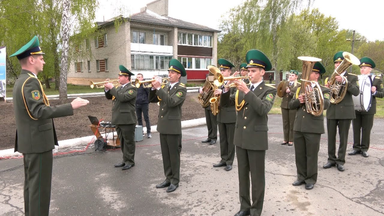 В деревне Муляровка Петриковского района торжественно открыли памятный знак