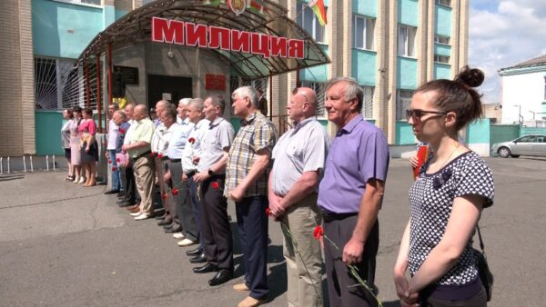 В Калинковичах почтили память Петра Пилипца, милиционера, который 30 лет назад погиб при исполнении служебного долга