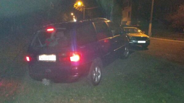 В ночь на понедельник в Мозыре произошло ДТП, в результате которого пострадали два человека. Водитель с места происшествия скрылся