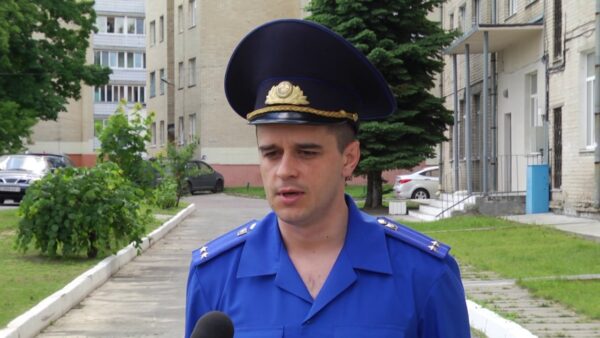 В поселке Криничный из окна выпал двухлетний малыш