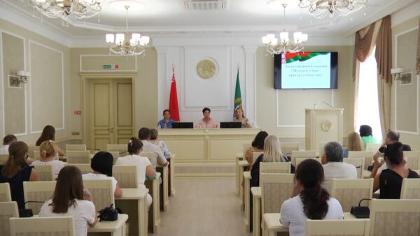 В рамках недели молодежи состоялась дискуссионная площадка под названием «Молодая семья – кристалл общества»