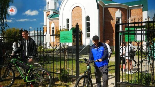 Велопробег по святым местам Мозырщины мозырские нефтепереработчики приучили ко Дню народного единства