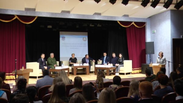 Вопросы молодежной политики обсудили на очередной диалоговой площадке