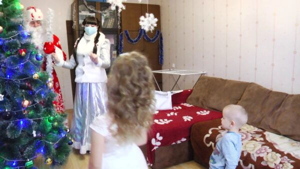 Все больше жителей Мозыря объединяет новогодний благотворительный марафон «Наши дети»