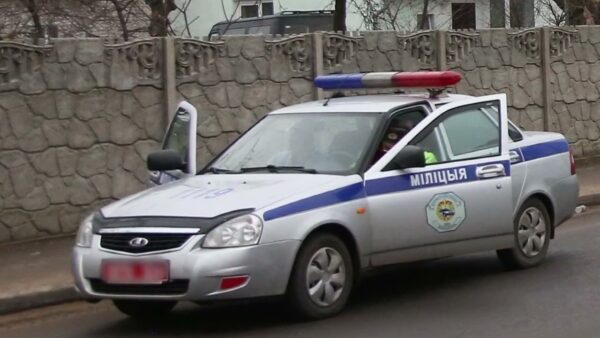 Яйца, сосиски, кефир. В Калинковичах задержаны две работницы школы, которые похитили продукты питания