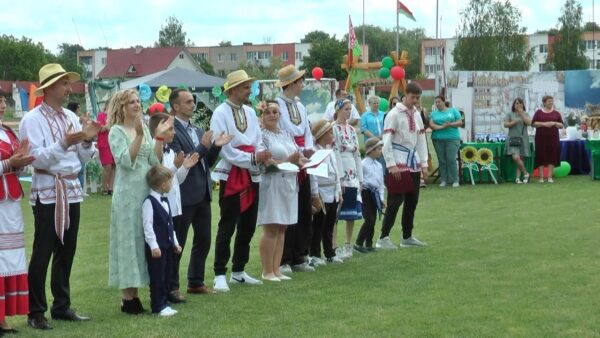 10 сельских семей сражались за звание «Властелин села» в рамках районного этапа конкурса