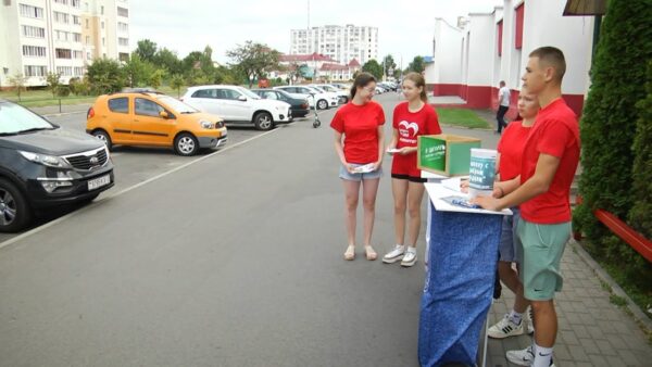 Активными темпами проходит благотворительная акция «В школу с добрым сердцем»