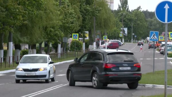 Оформить банковскую карту, передать ее другому человеку и… стать фигурантом уголовного дела. В Мозырском РОСК предупредили об ответственности