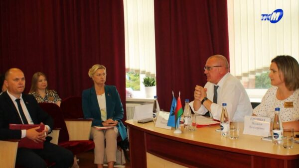 «Беларусь суверенная – от восстановления народного хозяйства к инновационным проектам будущего». Информационная встреча в «Сидельниках»