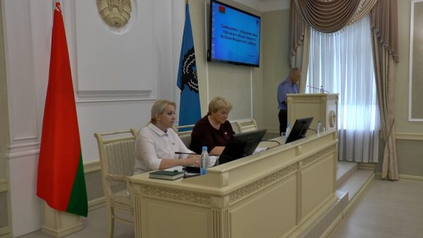 Итоги полугодия. На совещании рассмотрели работу торговли и общественного питания