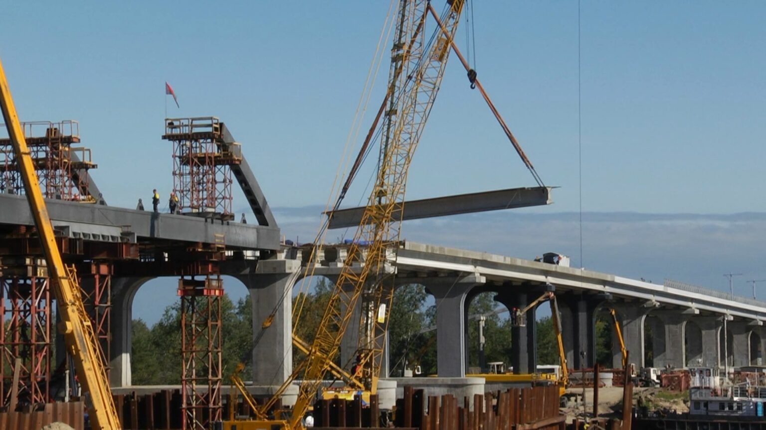 Иван Крупко проинспектировал ход работ на самой обсуждаемой стройплощадке Мозырщины