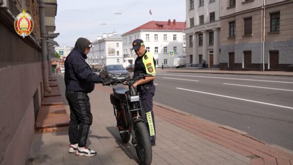 С 1 сентября некоторые электрические транспортные средства будут классифицироваться как мопеды