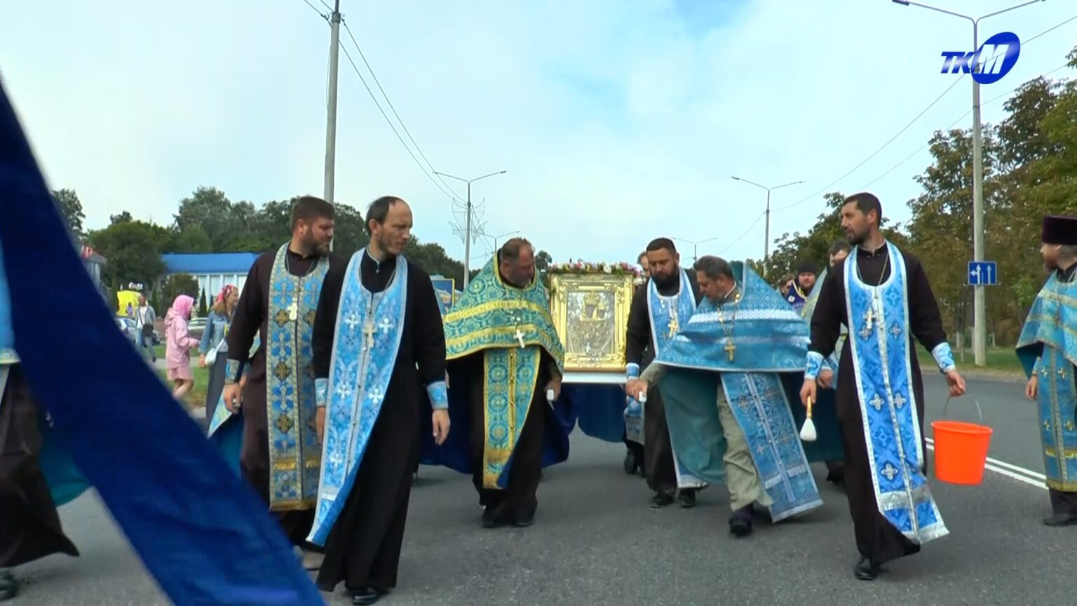 Возвращение в родную обитель. Крестный ход с иконой Юровичской Божьей Матери