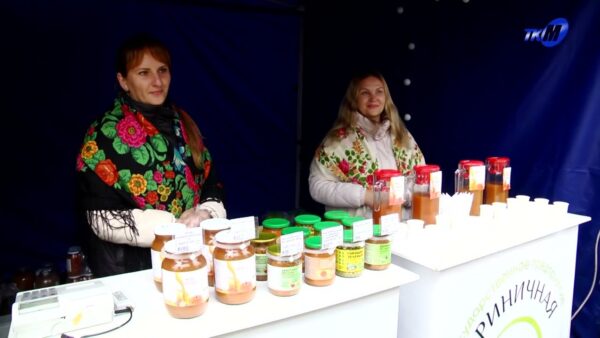 Оригинальное подворье и лучшая творческая программа. Мозырщина однозначно не затерялася «Дожинках»!