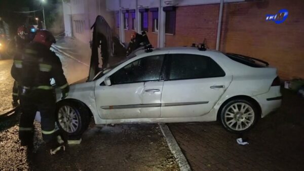 Легковой автомобиль загорелся в Мозыре на улице Ленинской