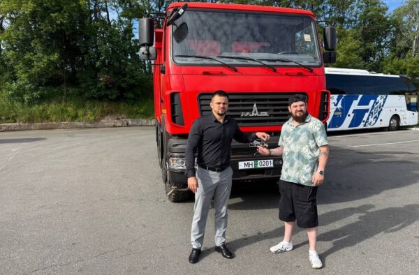 Филиал «Автобусный парк № 2» пополнился четвертой единицей современного 20-тонного самосвала «МАЗ»