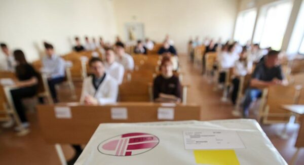В Беларуси завершается регистрация абитуриентов для прохождения ЦТ в резервные дни