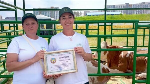 С дипломами и наградами с белорусской агропромышленной недели вернулись представители предприятий Мозырского района