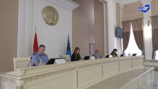 В Мозырском райисполкоме провели встречу с нанимателями из нескольких районов, привлекающих иностранную рабочую силу