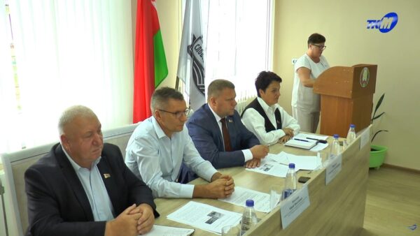 Руководство района и парламентарий Алла Науменко встретились с жителями Слободского сельсовета