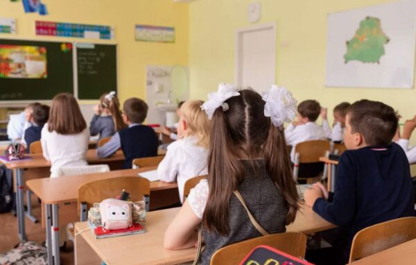 В школах Беларуси 17 сентября состоится урок, посвященный Дню народного единства