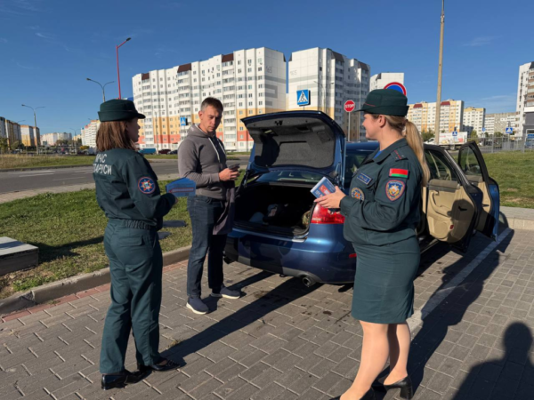Автомобили в огне: как избежать трагедий рассказывают Мозырские спасатели