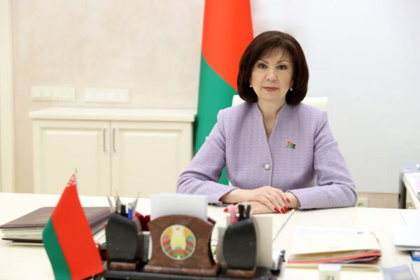 Председатель Совета Республики Национального собрания Республики Беларусь Наталья Кочанов поздравила учителей с профессиональным праздником